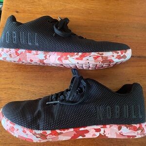 NOBULL Black Trainers with Red Whit Pink Camo Patterned Sole size‎ 7.5
